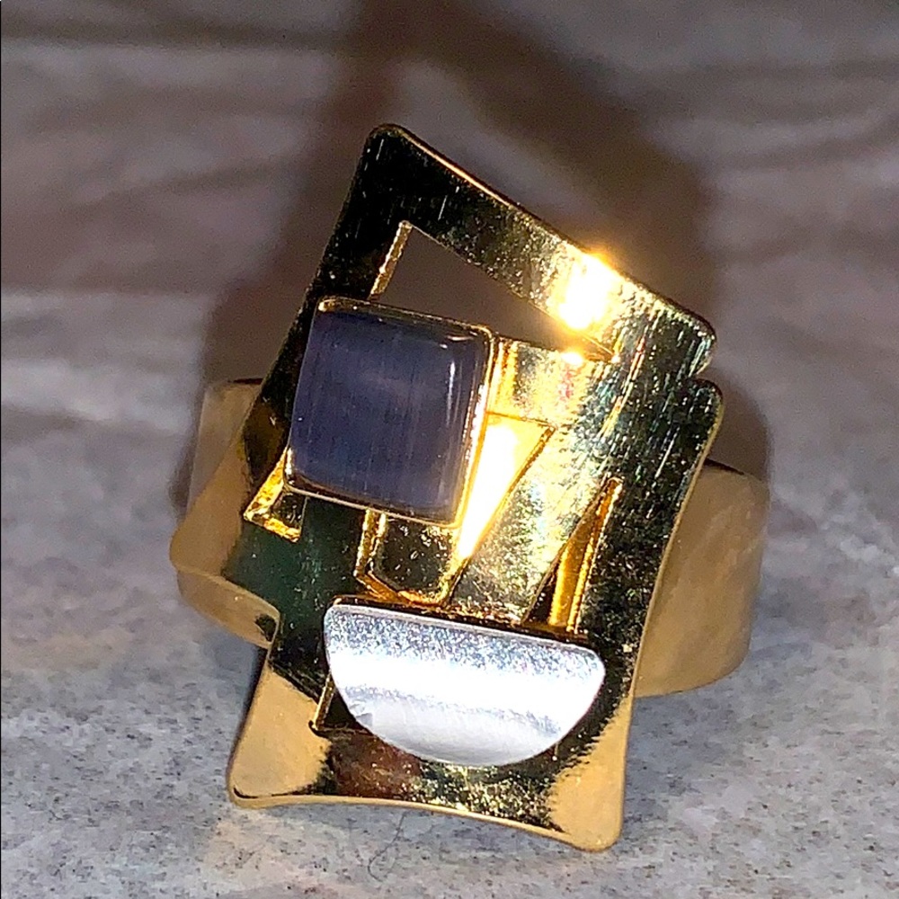 Christophe Poly modern ring w/amethyst cabochon